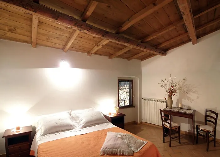 アパート Le Siepi サント・ステーファノ・ディ・セッサーニオ